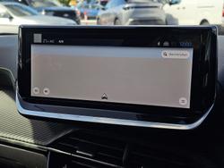 2025 Peugeot 2008 GT Hybrid