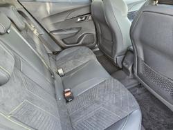 2025 Peugeot 2008 GT Hybrid