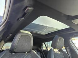 2025 Peugeot 2008 GT Hybrid