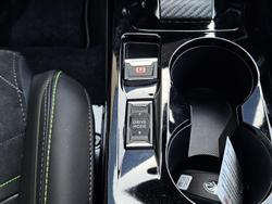 2025 Peugeot 2008 GT Hybrid