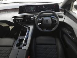 2025 Peugeot 3008 GT Premium Hybrid P64 MY25 Okenite White