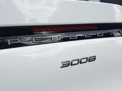 2025 Peugeot 3008 GT Premium Hybrid P64 MY25 Okenite White