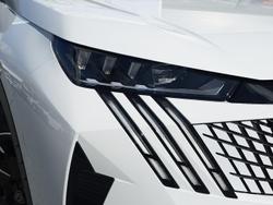 2025 Peugeot 3008 GT Premium Hybrid P64 MY25 Okenite White
