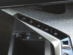 2025 Peugeot 3008 GT Premium Hybrid P64 MY25 Okenite White