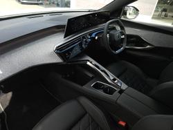 2025 Peugeot 3008 GT Premium Hybrid P64 MY25 Okenite White