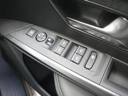 2025 Peugeot 3008 GT Premium Hybrid P64 MY25 Okenite White