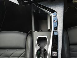 2025 Peugeot 3008 GT Premium Hybrid P64 MY25 Okenite White