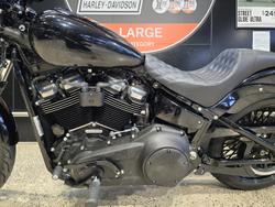 2017 Harley-Davidson Street Bob 107 (FXBB) Softail Black