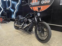 2017 Harley-Davidson Street Bob 107 (FXBB) Softail Black