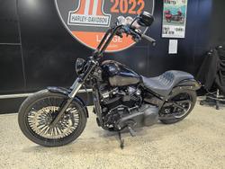 2017 Harley-Davidson Street Bob 107 (FXBB) Softail Black