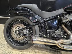 2017 Harley-Davidson Street Bob 107 (FXBB) Softail Black