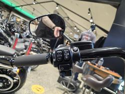 2017 Harley-Davidson Street Bob 107 (FXBB) Softail Black