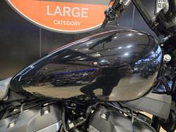 2017 Harley-Davidson Street Bob 107 (FXBB) Softail Black