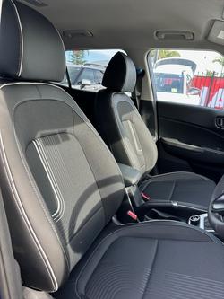 2025 Hyundai Venue Elite QX.V5 MY25 INTENSE BLUE + ABYSS BLACK TTR