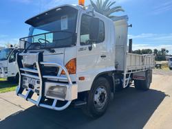 2006 Hino Gh WHITE