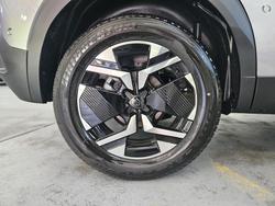 2025 Peugeot 2008 Allure Hybrid P24 MY25 Artense Grey