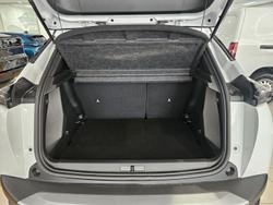 2025 Peugeot 2008 GT Hybrid