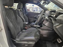 2025 Peugeot 2008 GT Hybrid