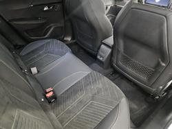 2025 Peugeot 2008 GT Hybrid