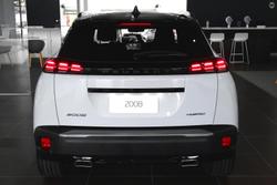 2025 Peugeot 2008 GT Hybrid