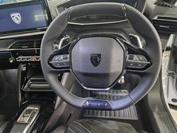 2025 Peugeot 2008 GT Hybrid