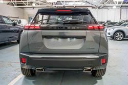 2025 Peugeot 2008 GT Hybrid