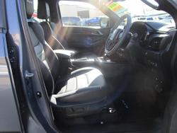 2025 Isuzu D-MAX BLADE