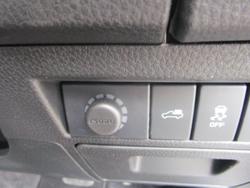 2025 Isuzu D-MAX BLADE