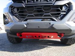 2025 Isuzu D-MAX BLADE