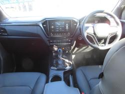 2025 Isuzu D-MAX BLADE