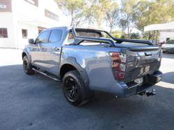 2025 Isuzu D-MAX BLADE