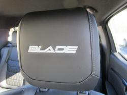 2025 Isuzu D-MAX BLADE