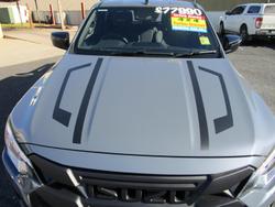 2025 Isuzu D-MAX BLADE