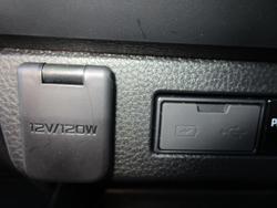 2025 Isuzu D-MAX BLADE