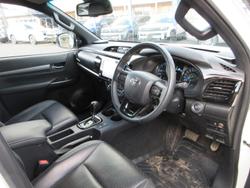 2021 Toyota Hilux Rugged X