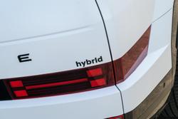 2025 Hyundai
Santa Fe Hybrid Calligraphy