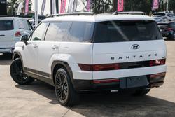 2025 Hyundai
Santa Fe Hybrid Calligraphy