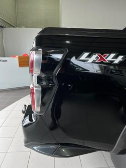 2022 Isuzu D-MAX X-TERRAIN MY23 4X4 Dual Range Basalt Black