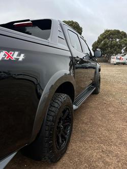 2022 Isuzu D-MAX X-TERRAIN MY23 4X4 Dual Range Basalt Black