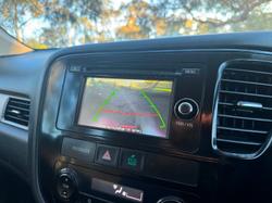 2013 Mitsubishi
Outlander ES