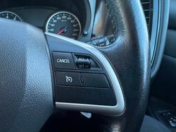 2013 Mitsubishi
Outlander ES