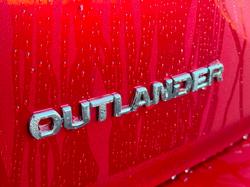 2013 Mitsubishi
Outlander ES