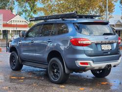 2015 Ford
Everest Trend