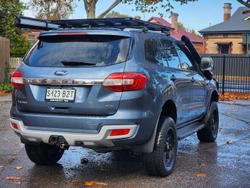 2015 Ford
Everest Trend