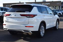 2023 Mitsubishi Outlander LS ZM MY23 White