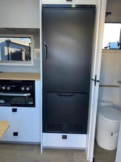 2025 New Age Caravans 2025 New Age Caravans Manta Ray Expedition