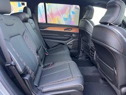 2022 Jeep
Grand Cherokee L Summit Reserve