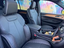 2022 Jeep
Grand Cherokee L Summit Reserve