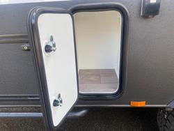 2025 JB Caravans 16' Gator Off Road Hybrid