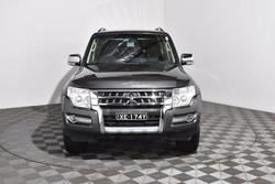 2017 Mitsubishi
Pajero GLX